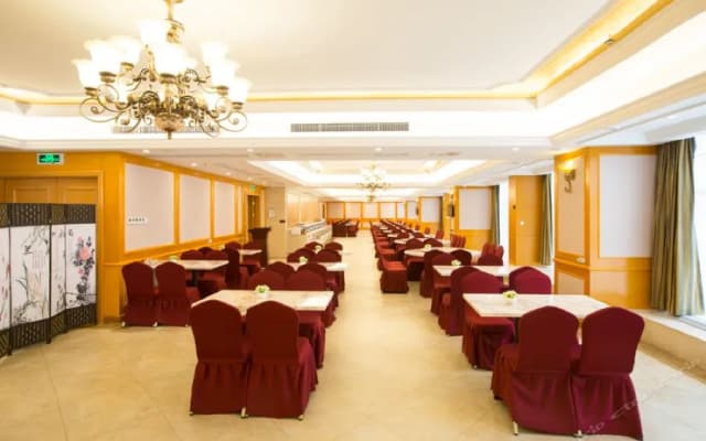 Vienna International Hotel (Xi'an North Railway Station)