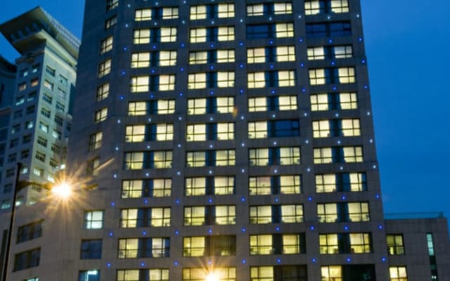 Hangzhou E M Grand Hotel
