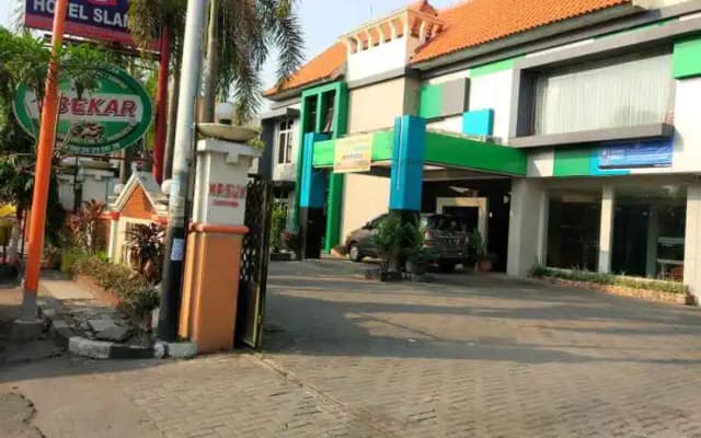 Slamet Hotel