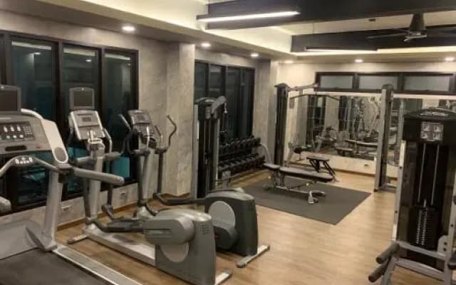Trio Residence Si-Racha