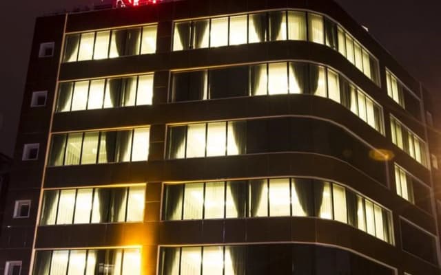 Park Square Hotel