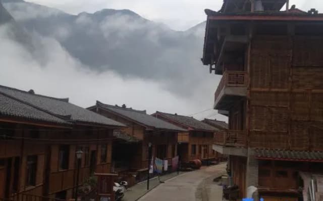 Baoxing Xueshan Home No.46 Inn