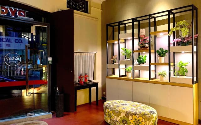 iStay Hotel