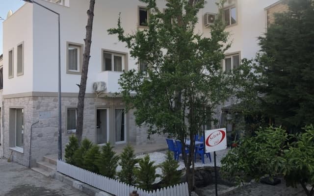 Foça suit