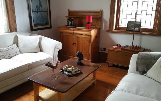 Bond Lodge