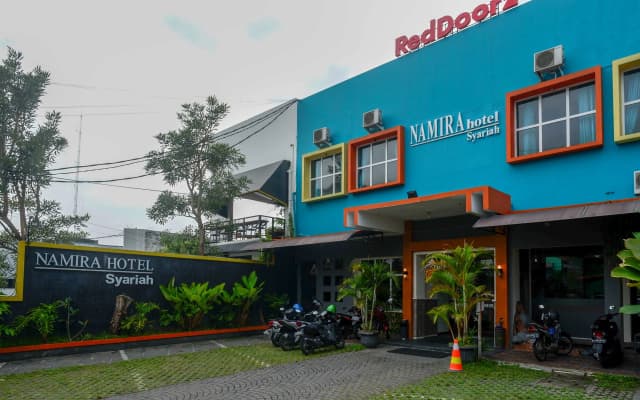 RedDoorz Syariah at Namira Hotel