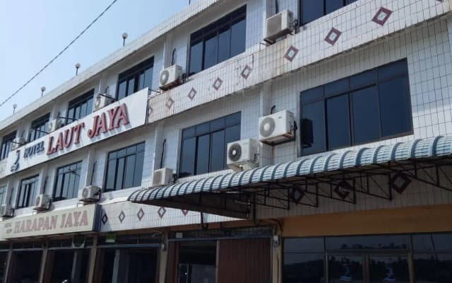 Hotel Laut Jaya