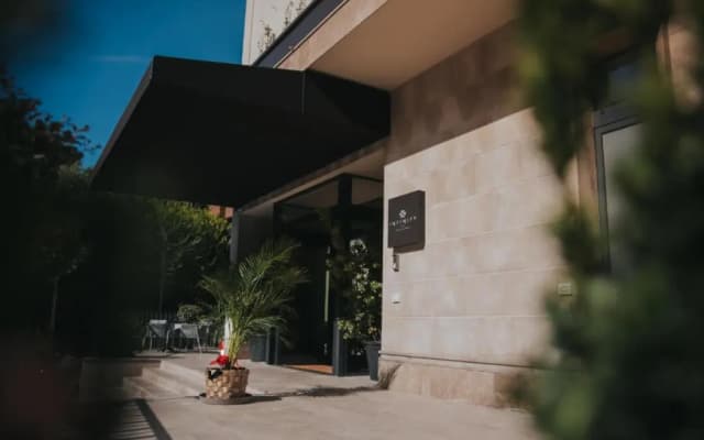 Infinity Hotel & More