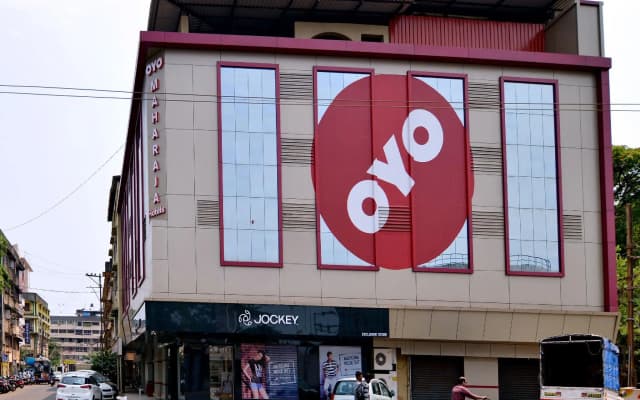 OYO 2195 Hotel Maharaja