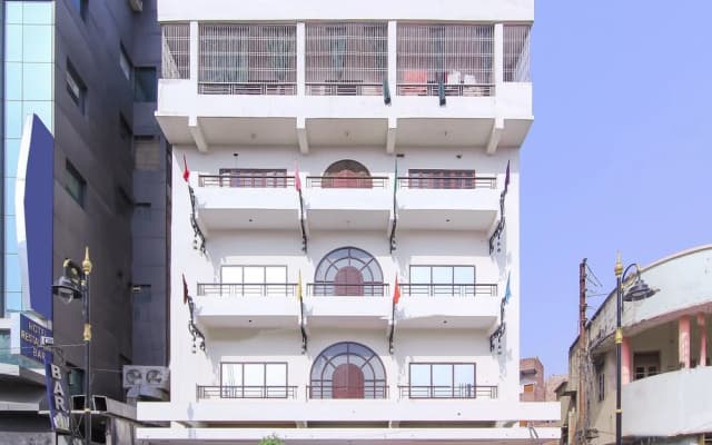 Hotel R B International