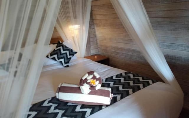 Honeybee Hut Lembongan