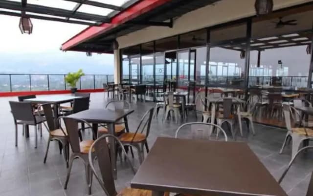 Grand Diara Hotel