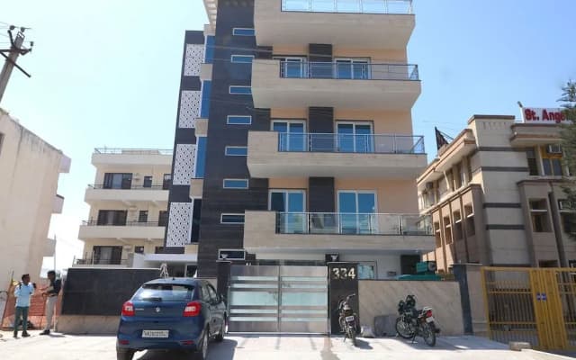 OYO 12074 Vikrant's Residency