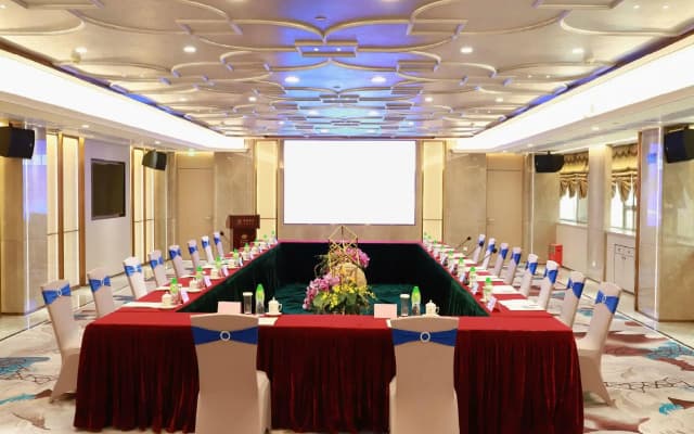 Rich Forex Hotel