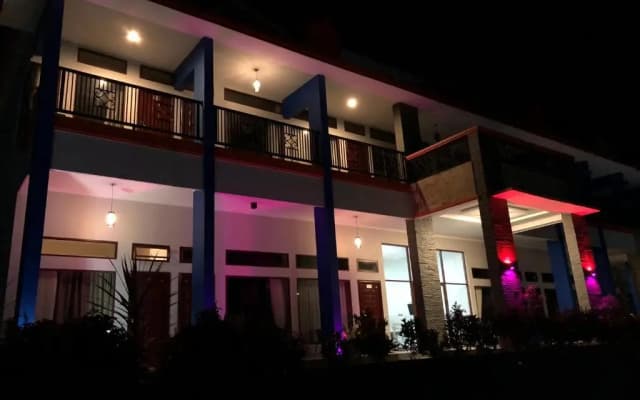 Dio Refael Hotel