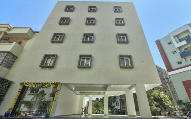 Treebo Sriz Cozy Seethamadhara