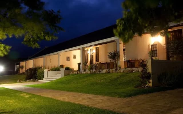 Swartberg Private Game Lodge