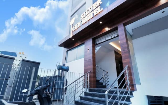 Itsy Hotels Silver Keys