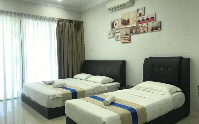 Sunset Seaview Vacation Condos City Centre @ IMAGO Shopping Mall