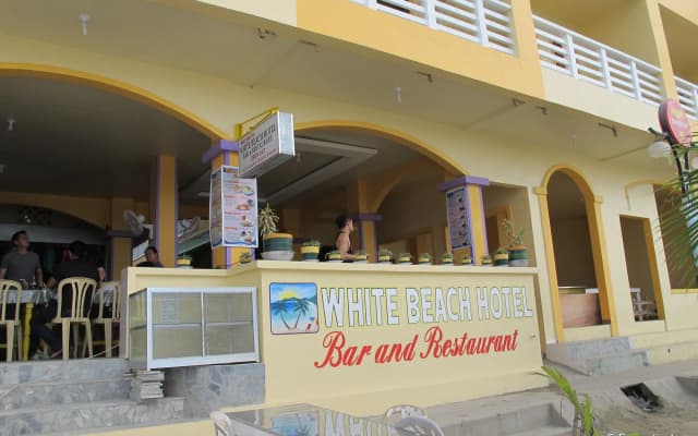 White Beach Hotel Puerto Galera powered by Cocotel