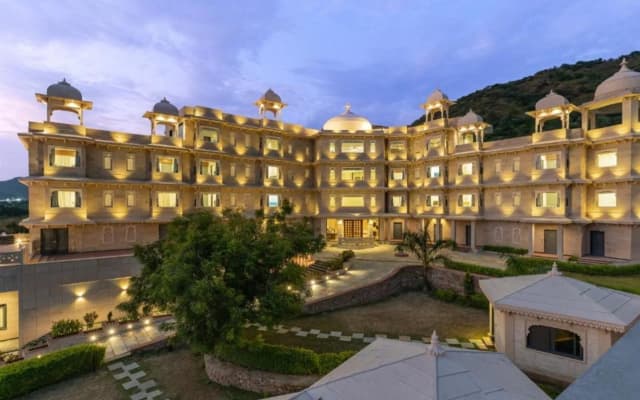 Traavista Aravali Mahal