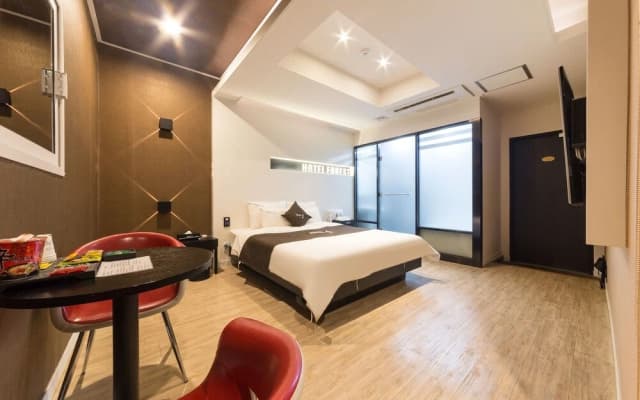 Yeoju Hotel Forest