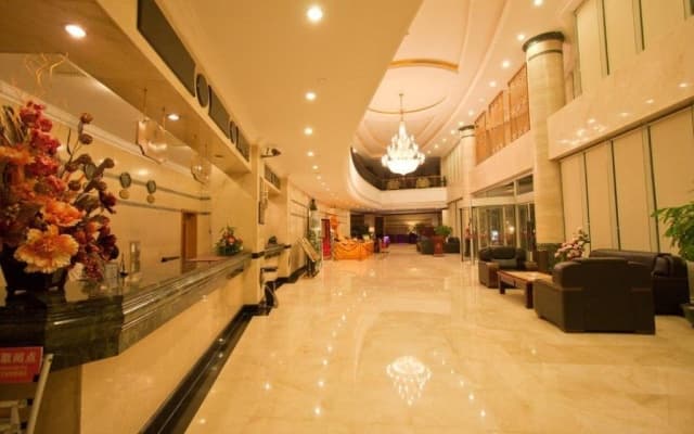 Red Forest Hotel Hepu