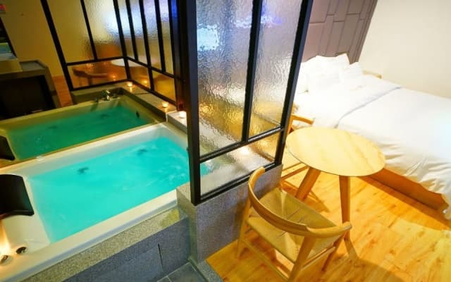 Jays Hotel