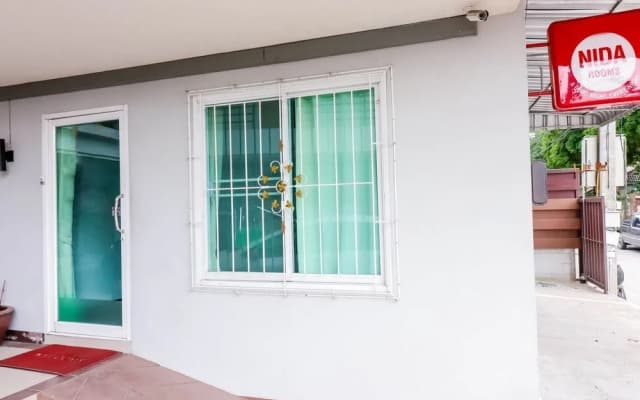 Nida Rooms Wat Gate Patan 19 Property
