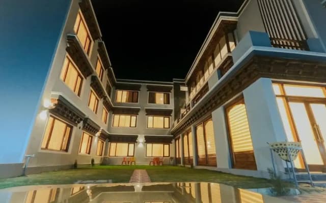 Crown Himalaya Hotel