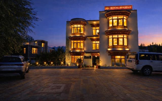 Royal Holiday Leh