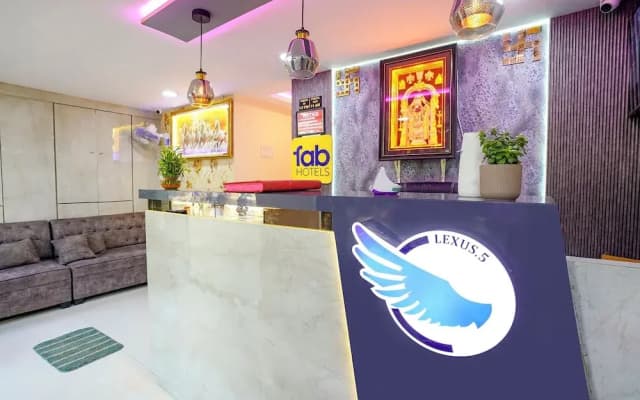 Fabhotel Lexus.5