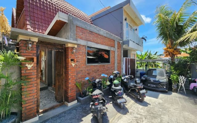 Jineng Guest House By The Swand