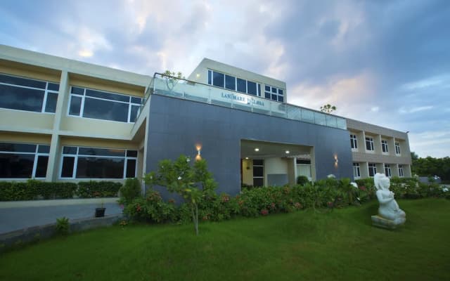 Landmark Pallavaa Beach Resort