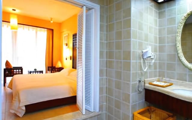Yangpuwan Seaview Garden Hotel