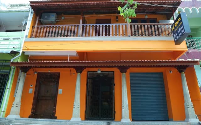 Le Apex Tharavaadu