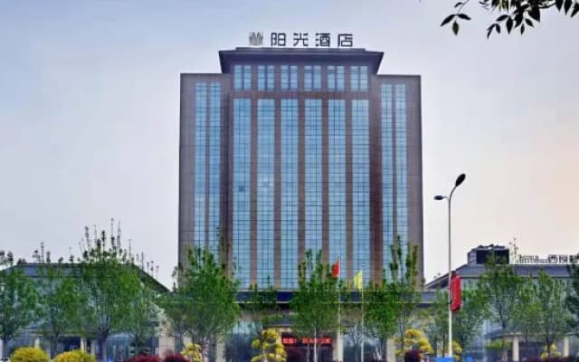 Sunshine Hotel