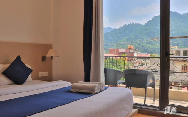 The Blue Jay Hostel | Dorms & Rooms