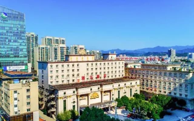Qin Tian Hotel