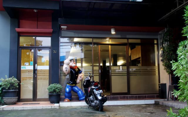 RedDoorz @ Palasari