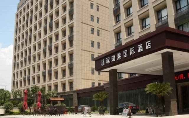 Regan International Hotel