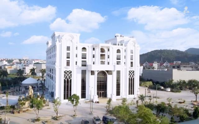 Grand View Palace Ha Long Hotel