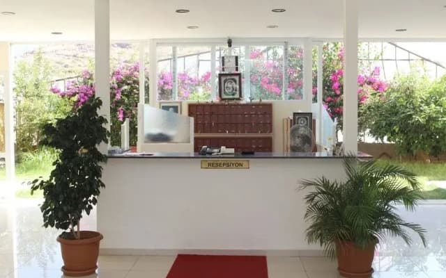 Hare Hotel