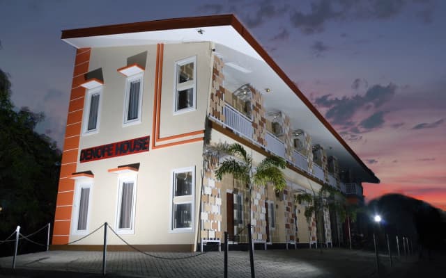 Denofe House