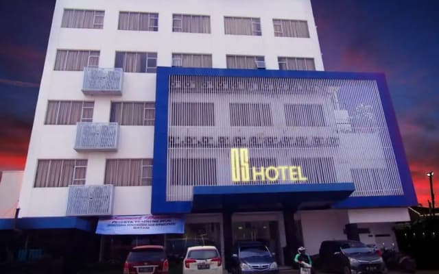 Sky Inn Express Hotel
