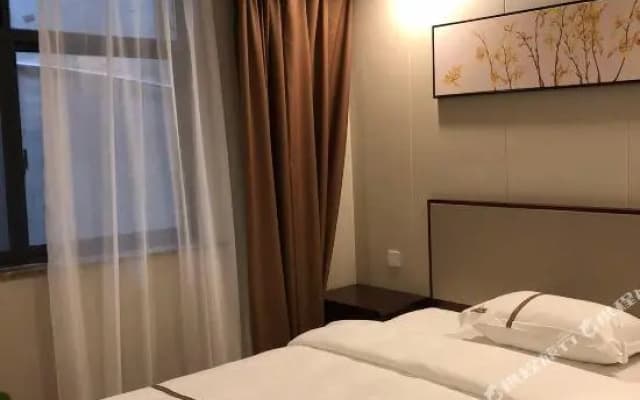 Minglu Business Hotel