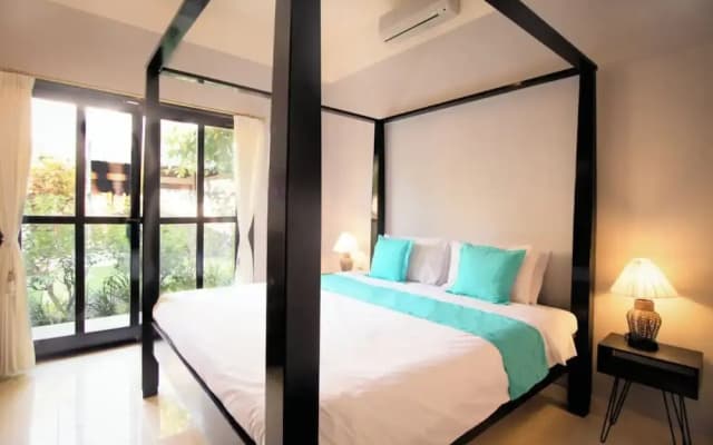 3 BR luxury beachfront with private pool