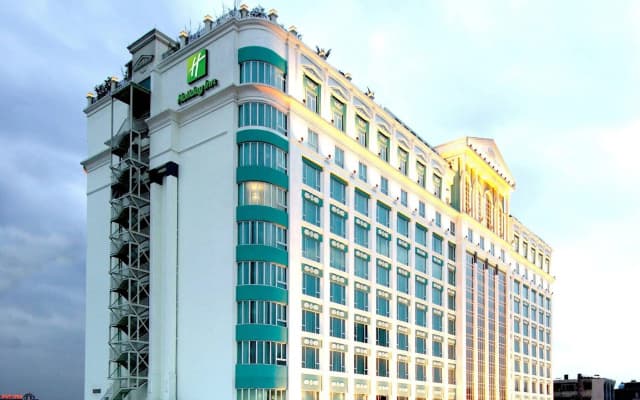 voco Guangzhou Shifu by IHG