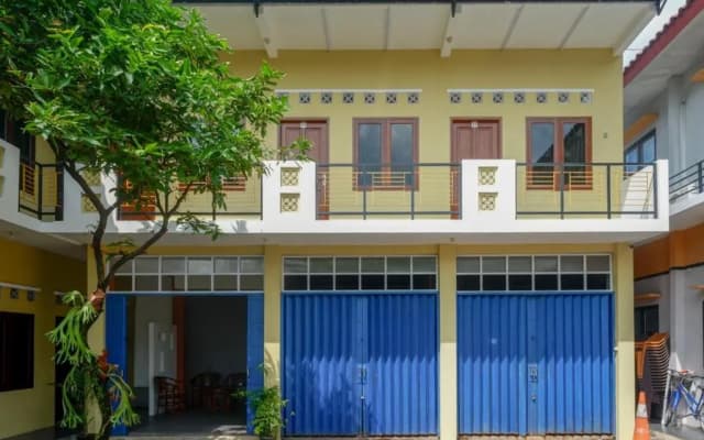 RedDoorz Syariah near Exit Tol Krapyak Semarang