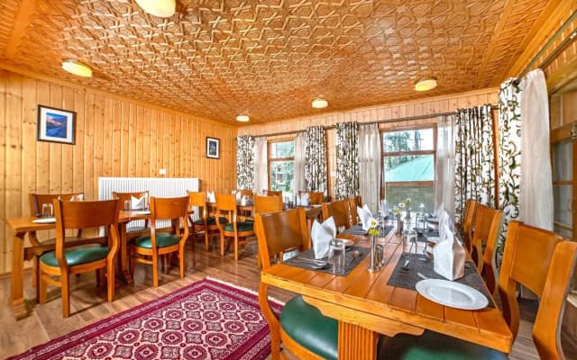 Shaw Inn